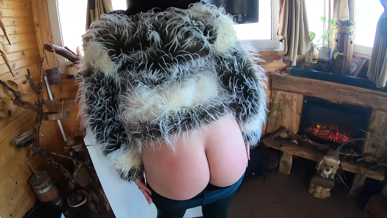 Deep-throat, Cum Play and Camel-toe- Leather and Fur Fetih 255