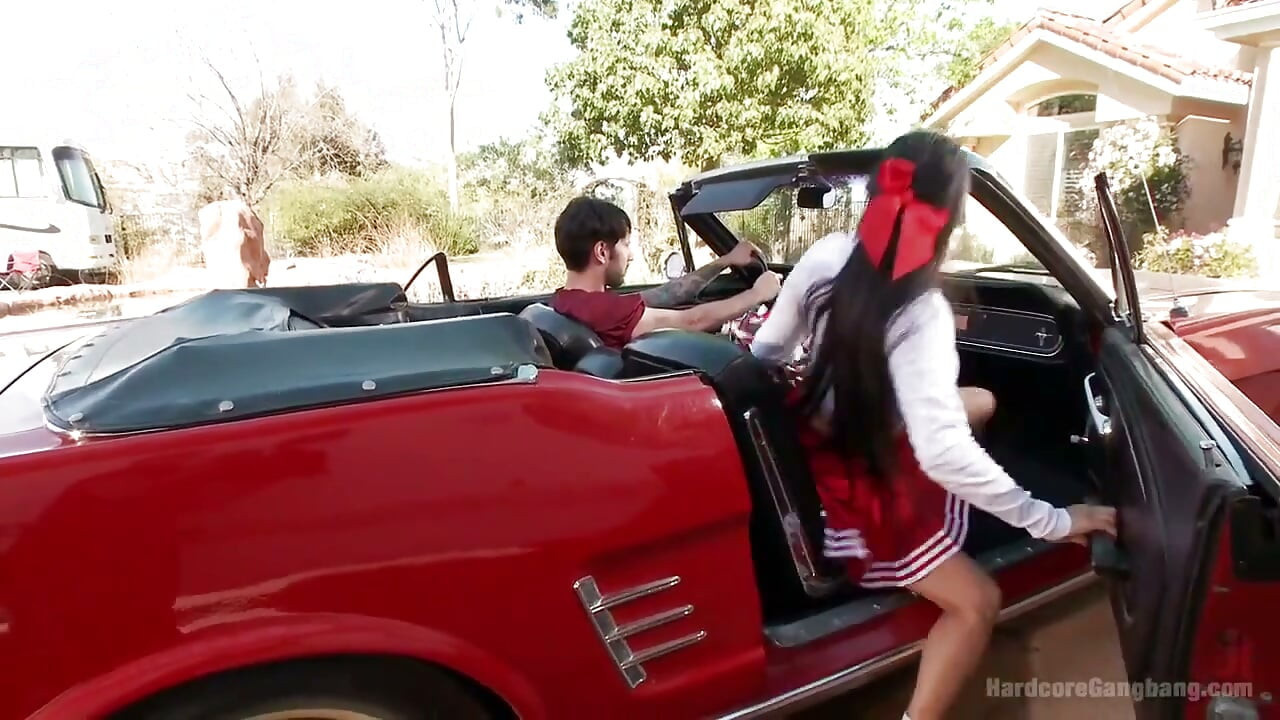 Revenge of the Cheerleader!