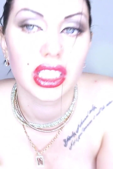 Sniff for my big red lips + cum countdown with sniff at every count