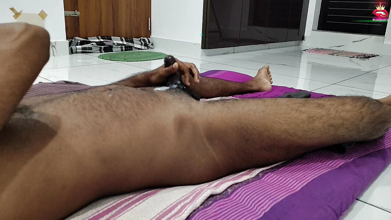 Beautiful indian slim boy masturbating video real homemade video