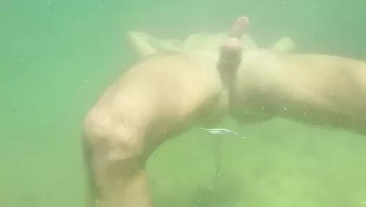 Breath Reduction porn video – Underwater breath control