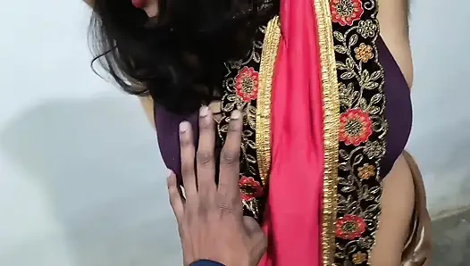 Gandi Baat Karte Karte Maami Ki Moti Gaand Ka Paani Nikaal Diya Chudai Karte