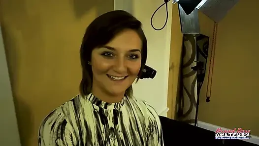 Kurvige tätowierte brünette kylie, heißer blowjob und milchige session!