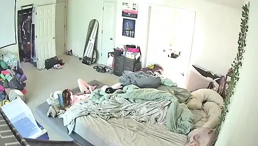 Ateşli orta yaşlı seksi kadın fışkırtırken yakalanıyor