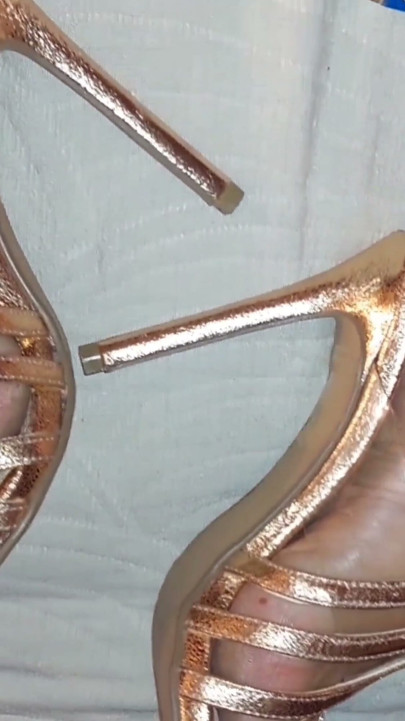 Selena's small beautiful feet in heels posing and worship | Clip 1