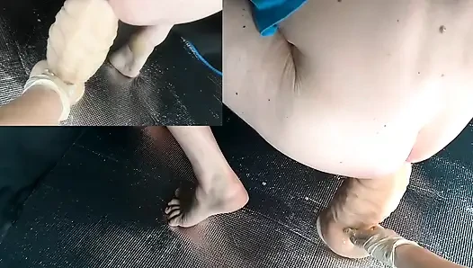 Karım dev dildoyla götümü yırtmak istiyor. Aşırı penetrasyon. Çift anal yumruk sokma