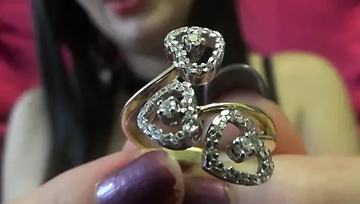 I love to spend your money on golden jewerly!!!!