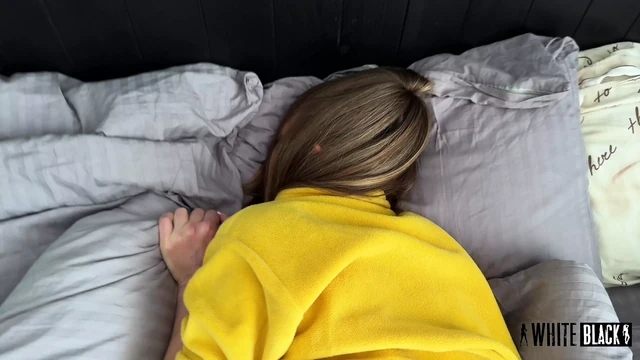 My stepdaughter's juicy ass on my fist, what a horny bitch she is