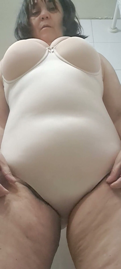 Hot MILF in Body and Malf