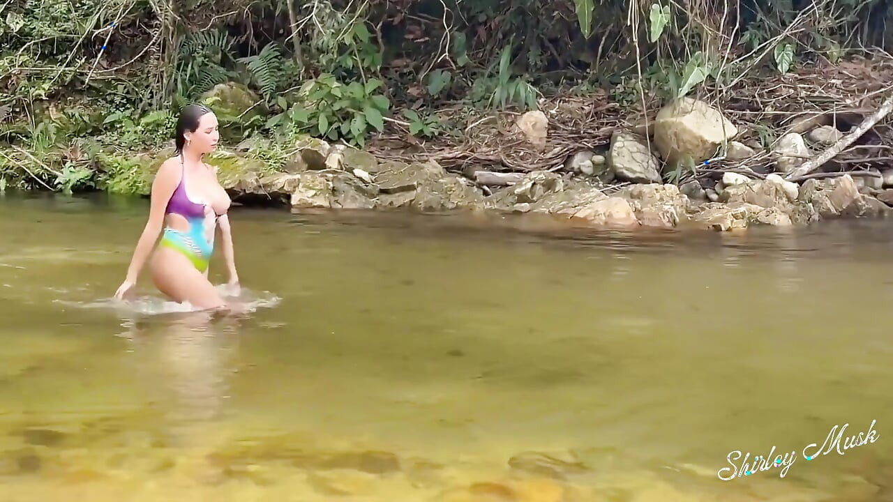 A feleségem perverz legjobb barátnője a szabadban akar baszni (teljes verzió)