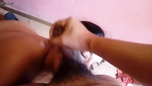 Gerçekten o büyük yarağı boğazımın derinliklerine sokmak istedim