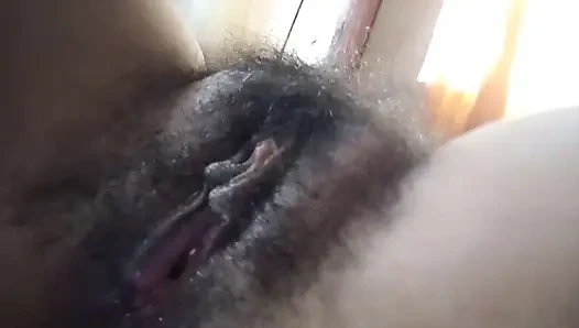 Aku Makan Memeknya Untuk Menjadi Makan Siangku