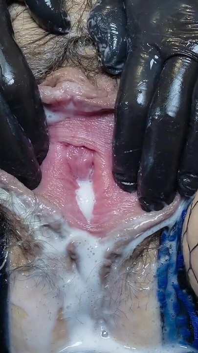MILF Closeup Big labia Hairy Pussy - Buttplug & Dildo Solo | Clip 3