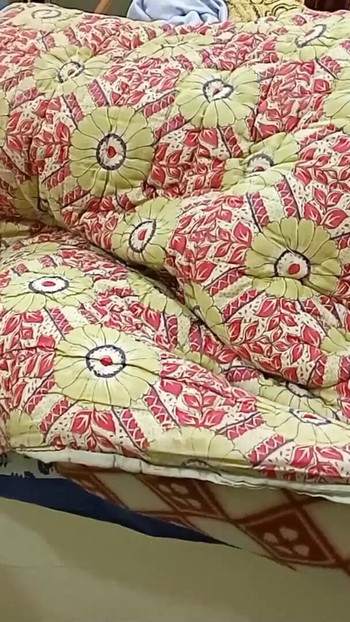 Moj polu sin je ležao u blizini i držao me čvrsto jebao celu noć | Klip 3