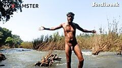 आज तो गंगा नदी में नंगा स्नान किया नंगी जोर्डीवीक इन गंगा रिवर प्लेस