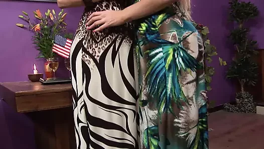 Busty Lesbos Cindy And Paige Ashley Lap Pussies & Cram Toys