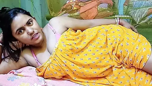 Video seks desa India, gadis india dengan besar dientot sama saudara tirinya di desa luar ruangan