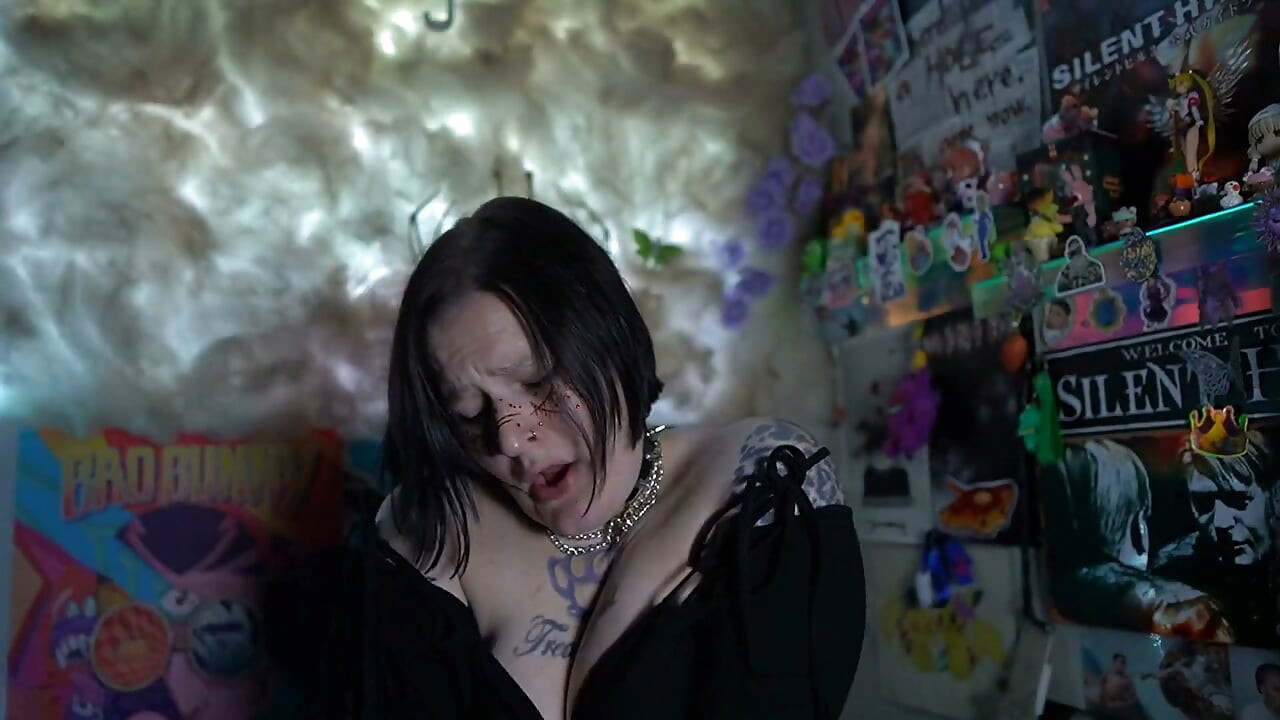 Perv Steals Sexy Vampire's Teeth and Won't Return Them POV