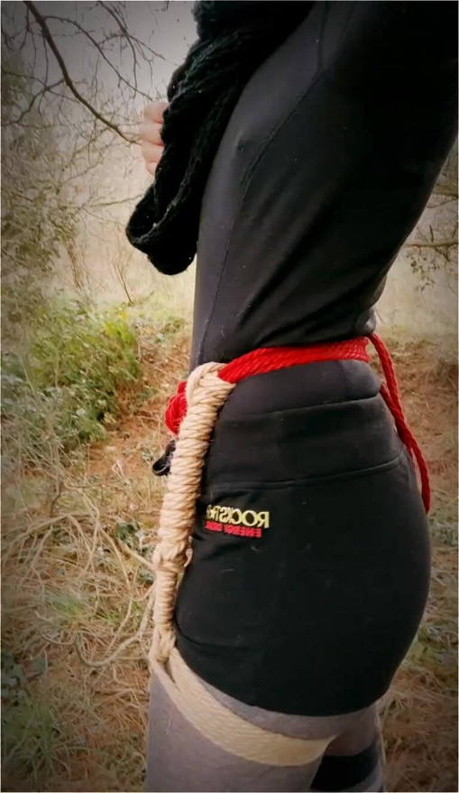 Shibari session in the woods 🐍