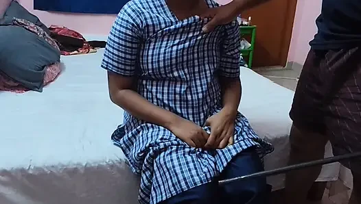 Chachu ne mujhe chut me fingering karte pakad liya, ab mai kya karu?