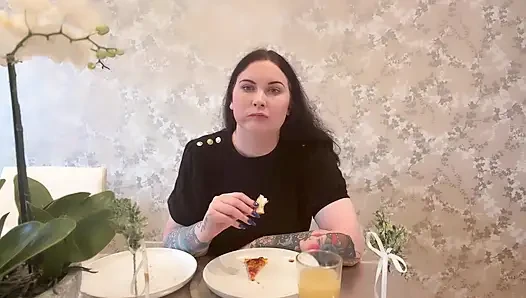 Miss Ffw Eating Cheese Pizza and Doughballs