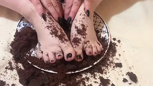 Ayak ayaklar pastada