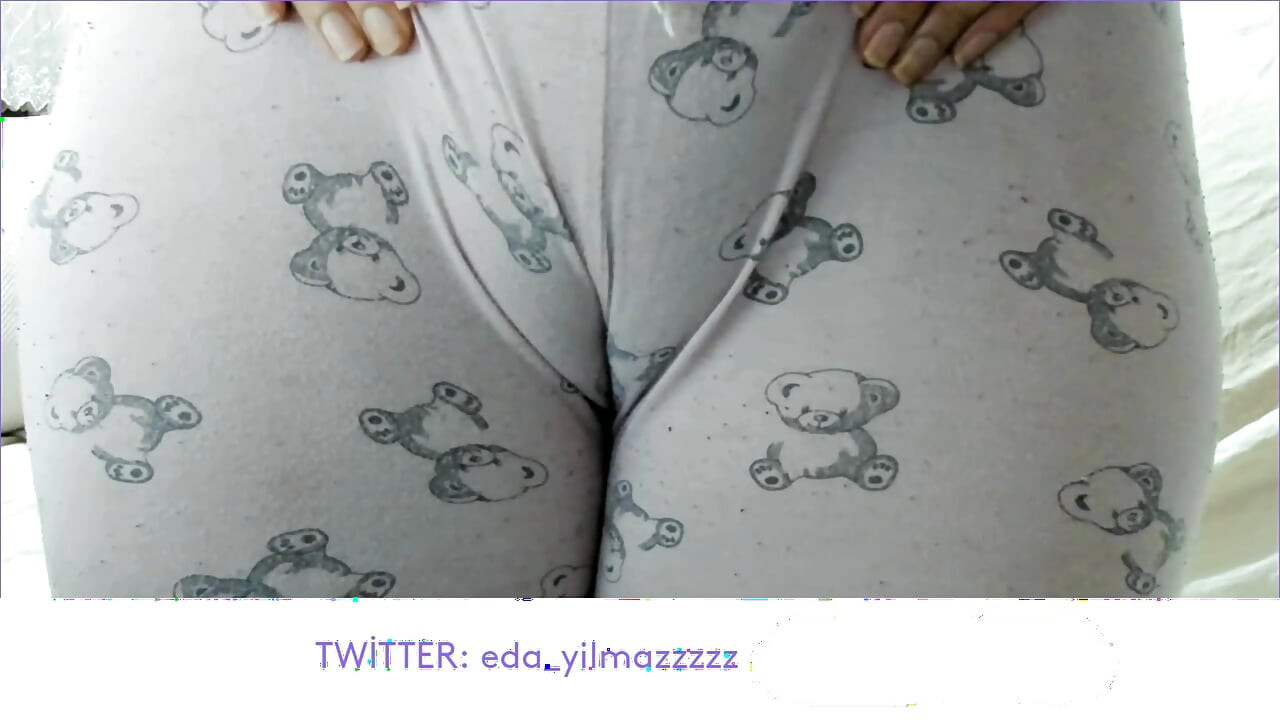 CAMELTOE- PAJAMAS- PUFFED PUSSY- SWOLLEN PUSSY
