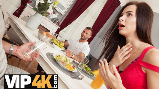 Hunt4k. laska zna kutasa męża i chce spróbować swojego kumpla