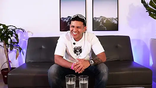 Sarah Black, Bir MILF Yetişkin Içerik Yaratıcısı Için Hayatın Nasıl Olduğunu açıklıyor