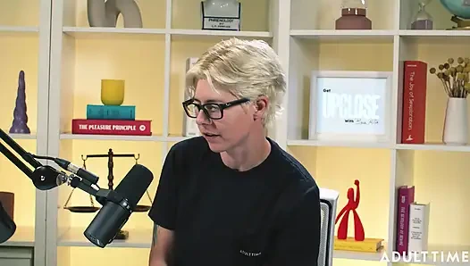 Khloe Kingsley Squirtet vor der Kamera & rote Flaggen | der Erwachsenenzeit-Podcast