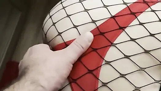 Guru hot rambut pirang dengan pantat bahenol ini ngasih pelajaran spesial dari perancis