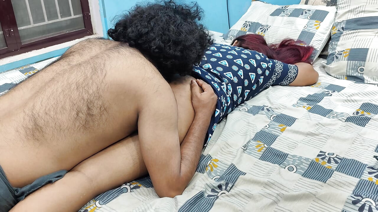 Cặp đôi Malayali liếm đít nóng bỏng lãng mạn