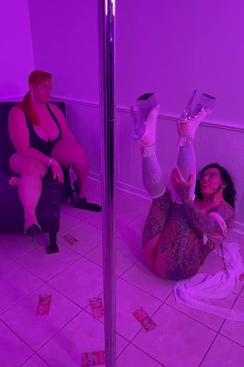 Fantasi vip kamar lesbian sama bianca bailee & jesse switch