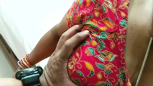 Beautiful Indian Bhabhi Hardcore Sex with Brother in Law at Home in Sexy Saree
