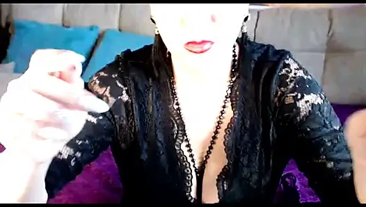 Cool mature webcam whore Aimee Hot MILF and a close-up of her lustful cunt .!. ))