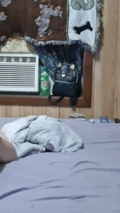 Sloppy lynn in the bed a 👌  wet and hot | Clip 3