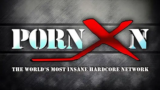 Yüksek topuklu sürtük sarışın sikiliyor