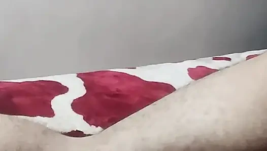 Kaltağın sözleri götünden çığlık atarken sinir bozucu. Onun çilesini duy