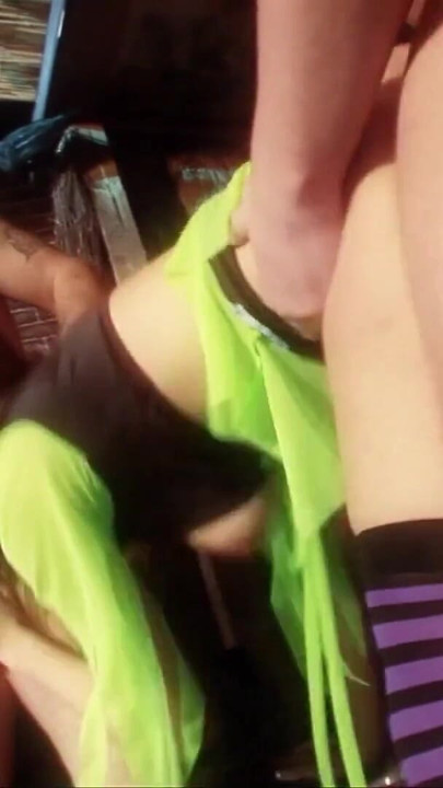 Vrăjitoarele țâțoase adoră să devină obraznice noaptea și să se organizeze | Clip 1