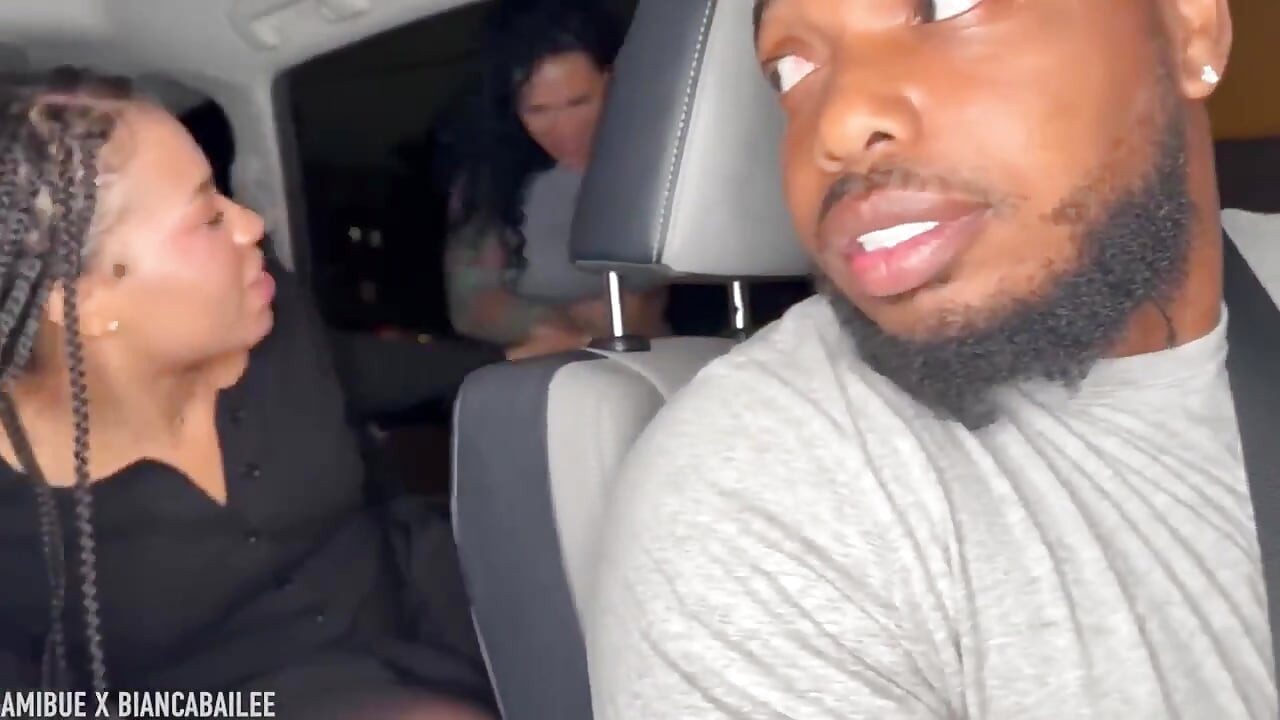 Sexo lésbico caliente en casa uber después de la fiesta con la novia caliente Ami Bue