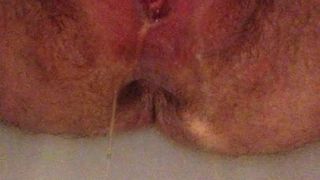 Spread pussy piss