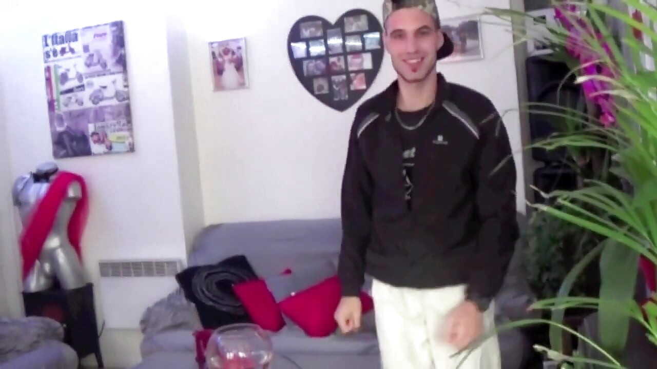 Tow seyx γαλλικά twinks διασκεδάζουν στο άθλημα