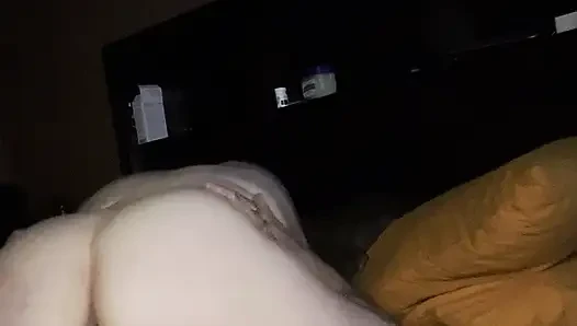 Отсасывая у муженька