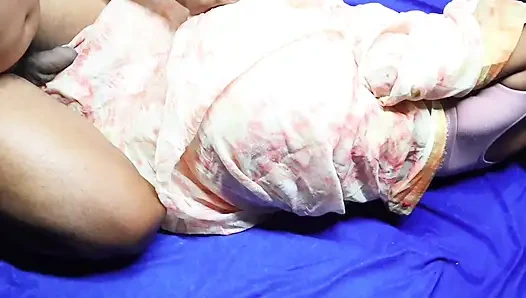 Hot indian bhabhi Saloni bhabhi ki boyfriend sex 18 nude