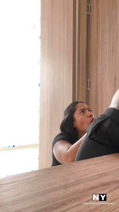 I give oral sex to my best friend's boyfriend secretly -amateur couple- nysdel