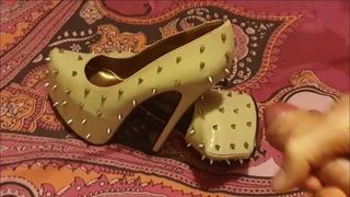 99JJs spiky heels - three load comp