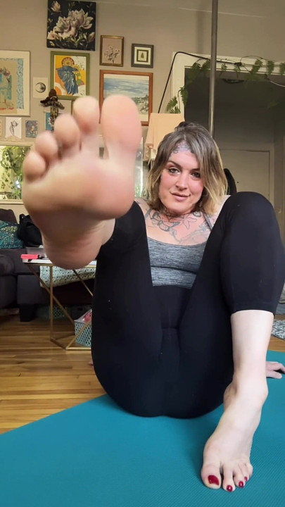 Thrilling moment from "Ts Diana Deelight Beauty Compilation..just shots of me lookin pretty."