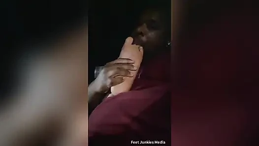 Toe Sucking Feet Date with Nikki