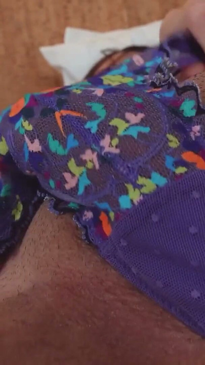 GROOBY ARCHIVES - Let The Belle Ring For The New Year | Clip 1