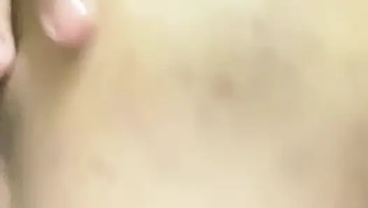 Üvey kız kardeşi kardeşinin poposunu bıçakladı!